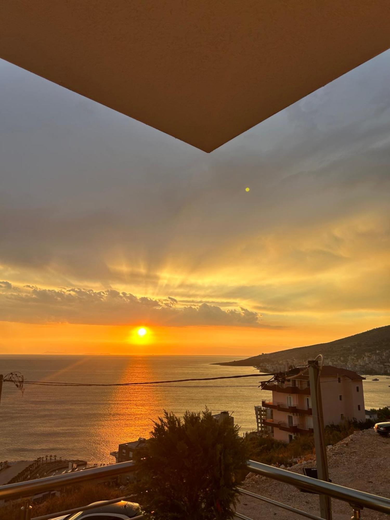 Helen'S Seaside Resort Sarandë 外观 照片